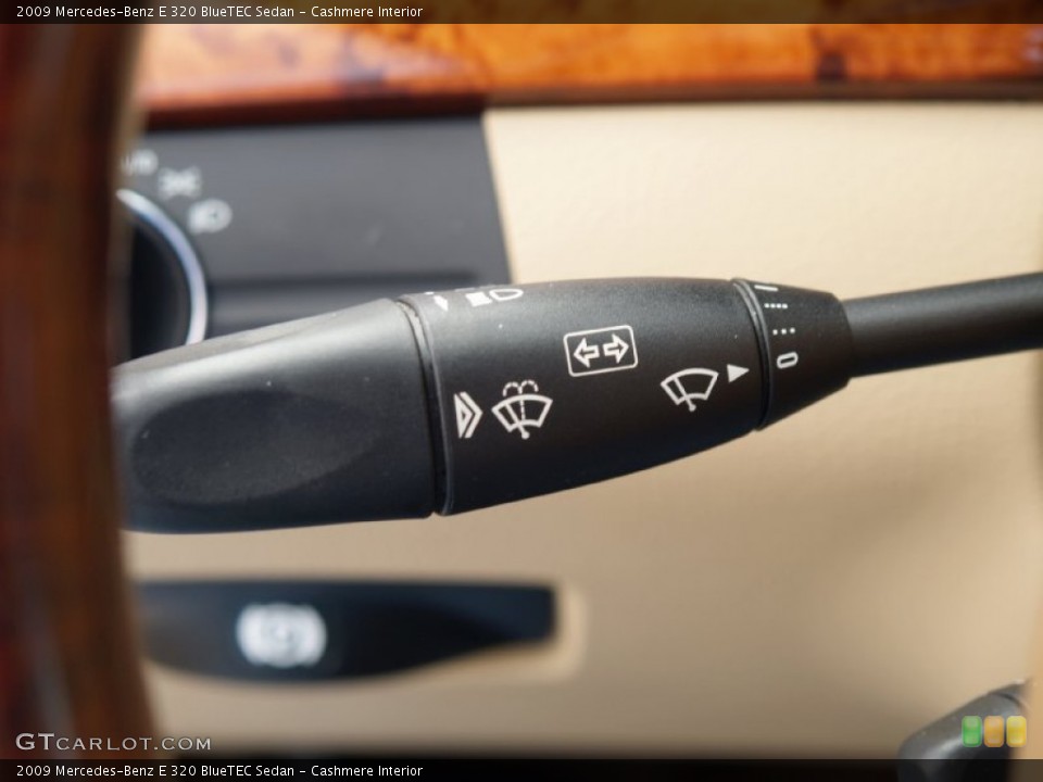 Cashmere Interior Controls for the 2009 Mercedes-Benz E 320 BlueTEC Sedan #57105370