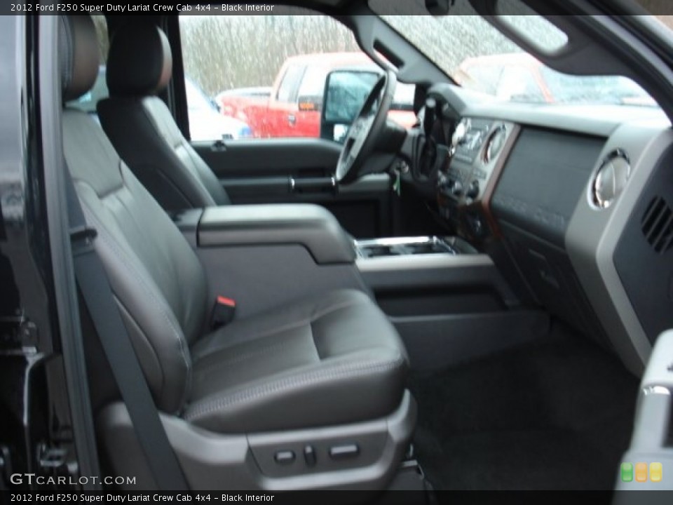 Black Interior Photo for the 2012 Ford F250 Super Duty Lariat Crew Cab 4x4 #57105418