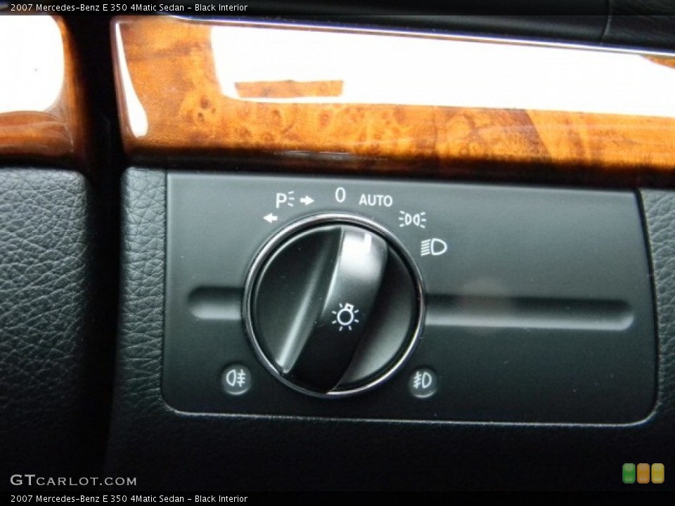 Black Interior Controls for the 2007 Mercedes-Benz E 350 4Matic Sedan #57108403