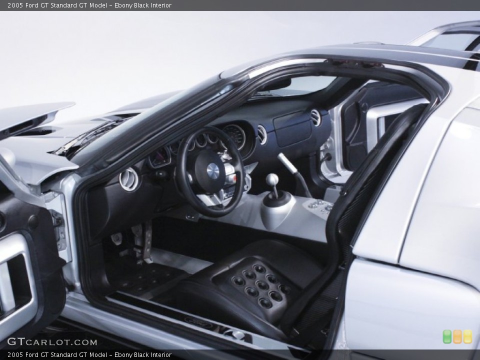 Ebony Black Interior Photo for the 2005 Ford GT  #57130303