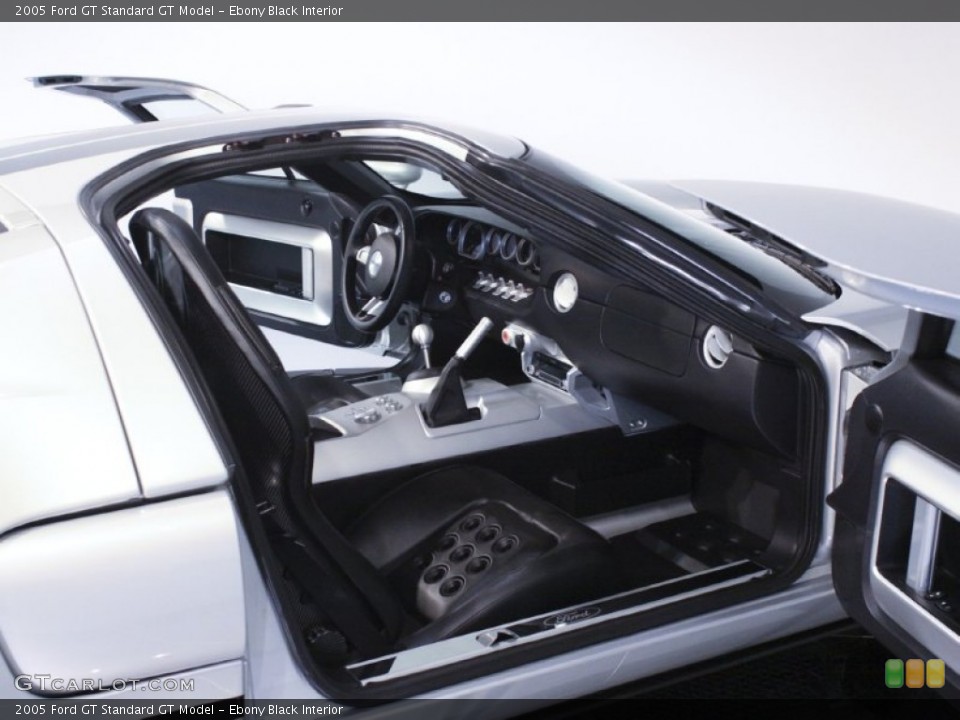 Ebony Black Interior Photo for the 2005 Ford GT  #57130312