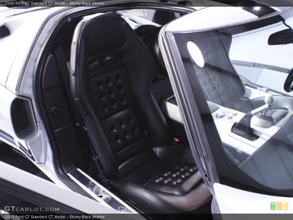 Ebony Black Interior Photo for the 2005 Ford GT  #57130374