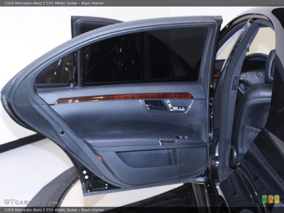 Black Interior Door Panel for the 2009 Mercedes-Benz S 550 4Matic Sedan #57132882