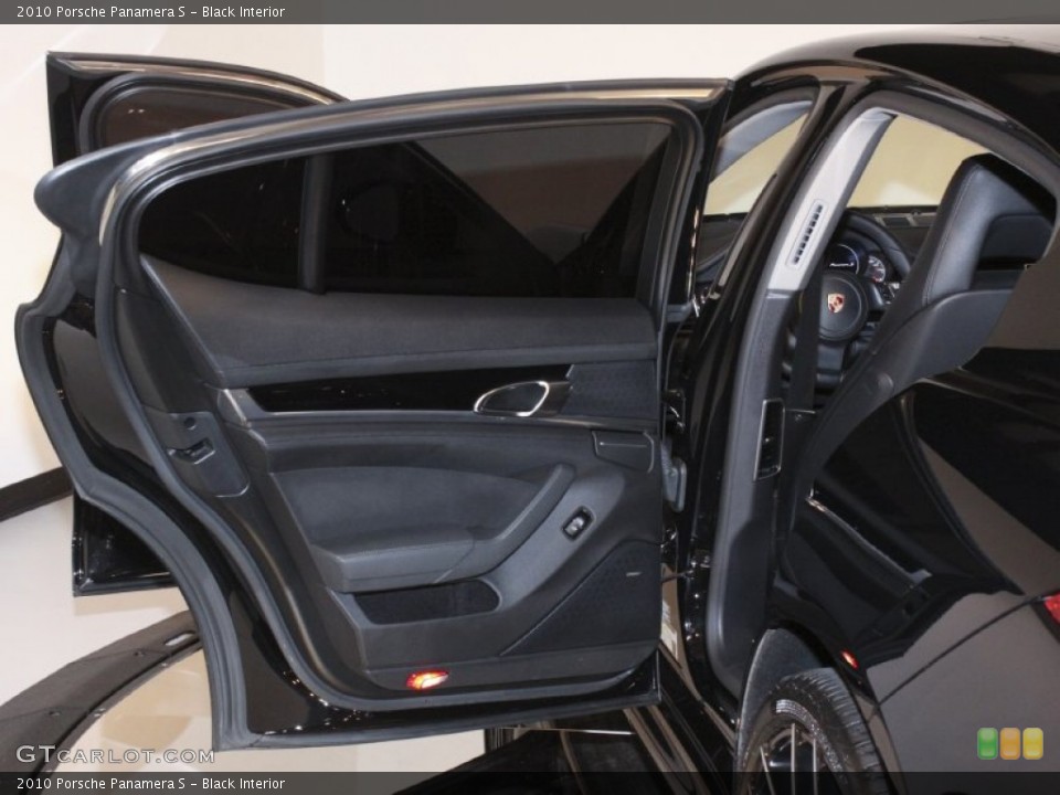 Black Interior Door Panel for the 2010 Porsche Panamera S #57135832