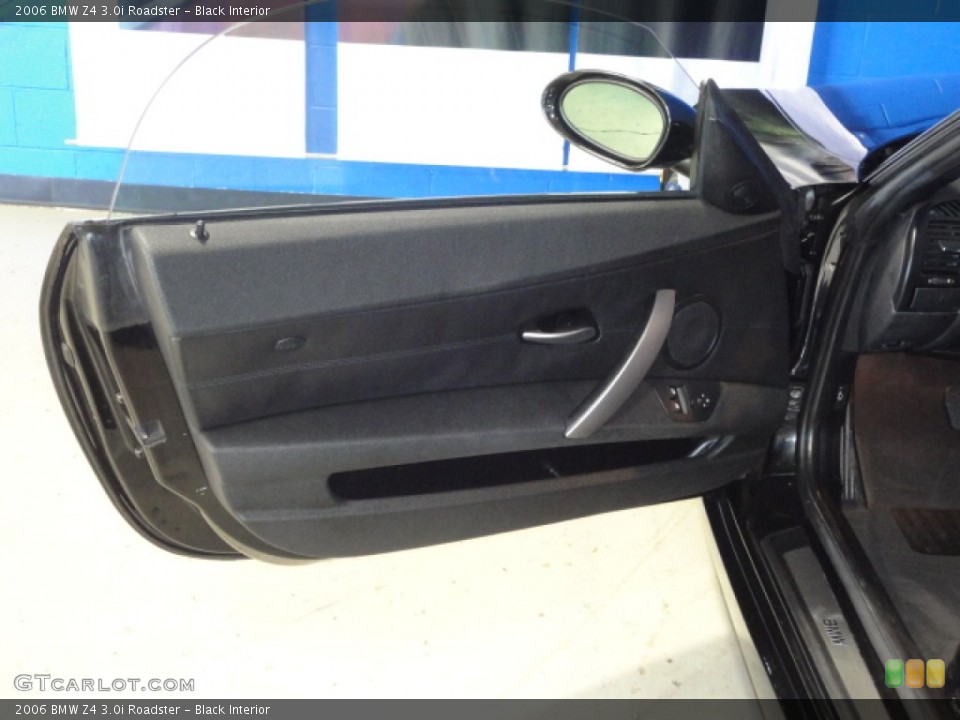 Black Interior Door Panel for the 2006 BMW Z4 3.0i Roadster #57144790