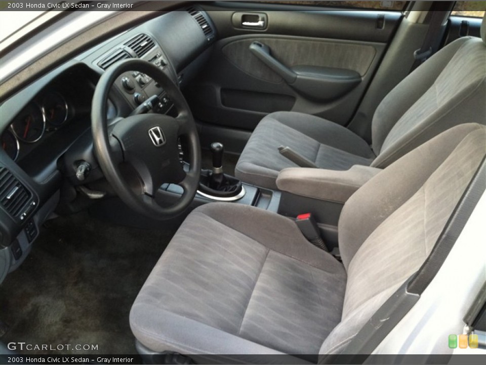 Gray Interior Photo for the 2003 Honda Civic LX Sedan #57147706