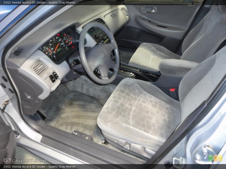 Quartz Gray Interior Photo for the 2002 Honda Accord EX Sedan #57148896