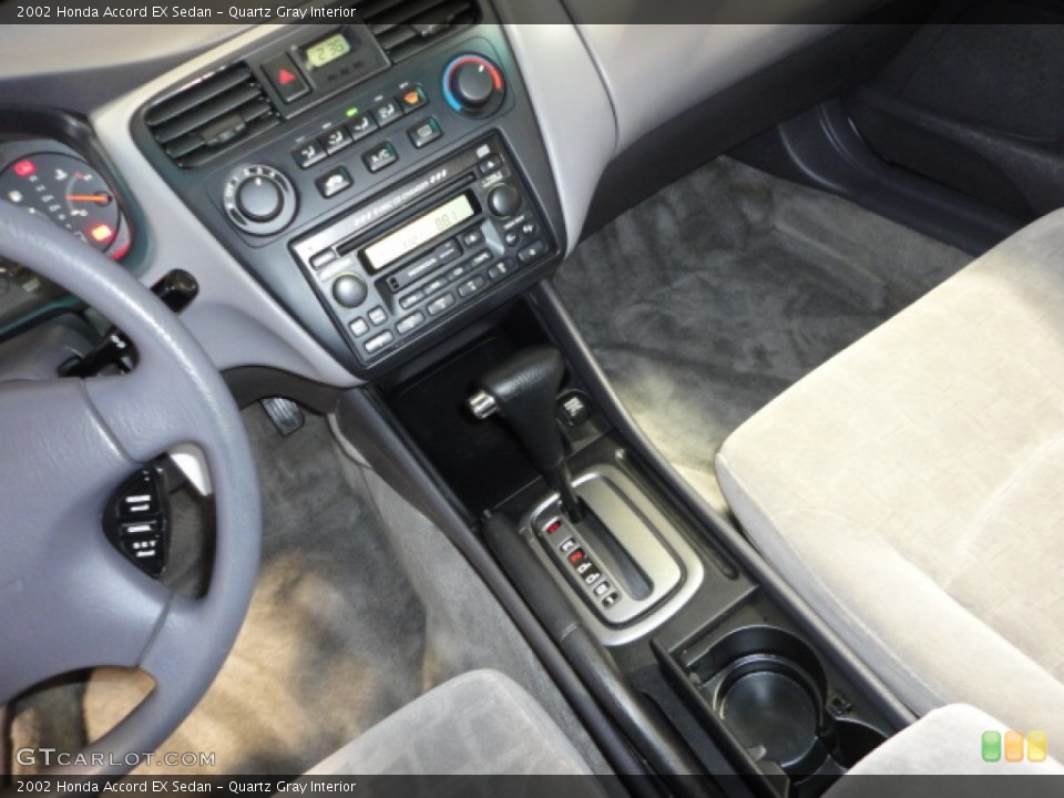 Quartz Gray Interior Controls for the 2002 Honda Accord EX Sedan #57148921