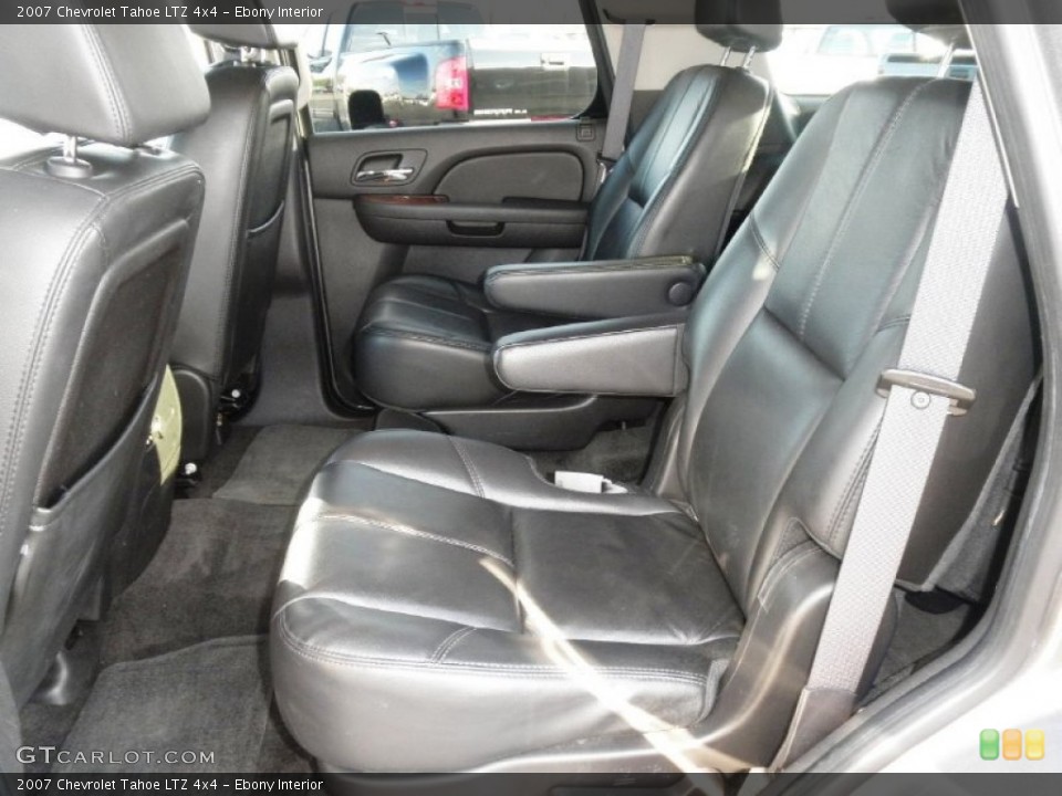 Ebony Interior Photo for the 2007 Chevrolet Tahoe LTZ 4x4 #57151246