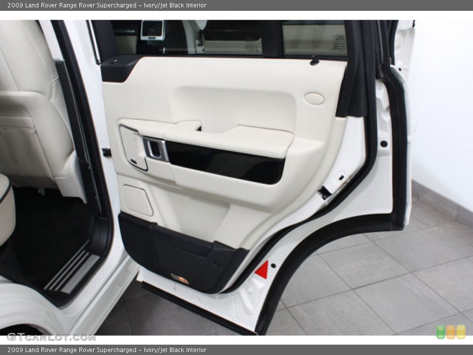 Ivory/Jet Black Interior Door Panel for the 2009 Land Rover Range Rover Supercharged #57156700