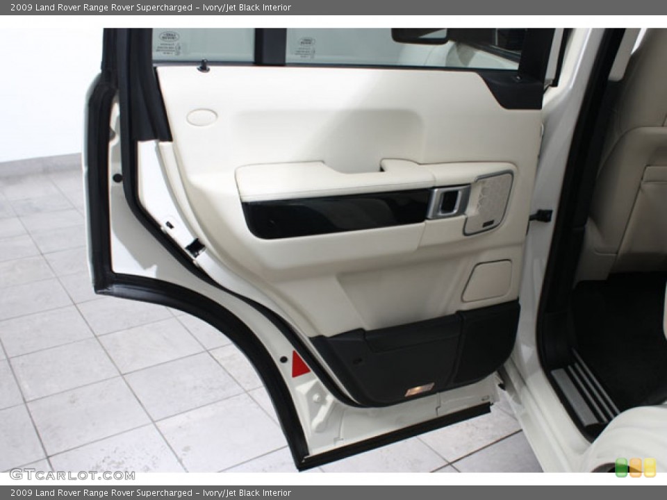 Ivory/Jet Black Interior Door Panel for the 2009 Land Rover Range Rover Supercharged #57156709