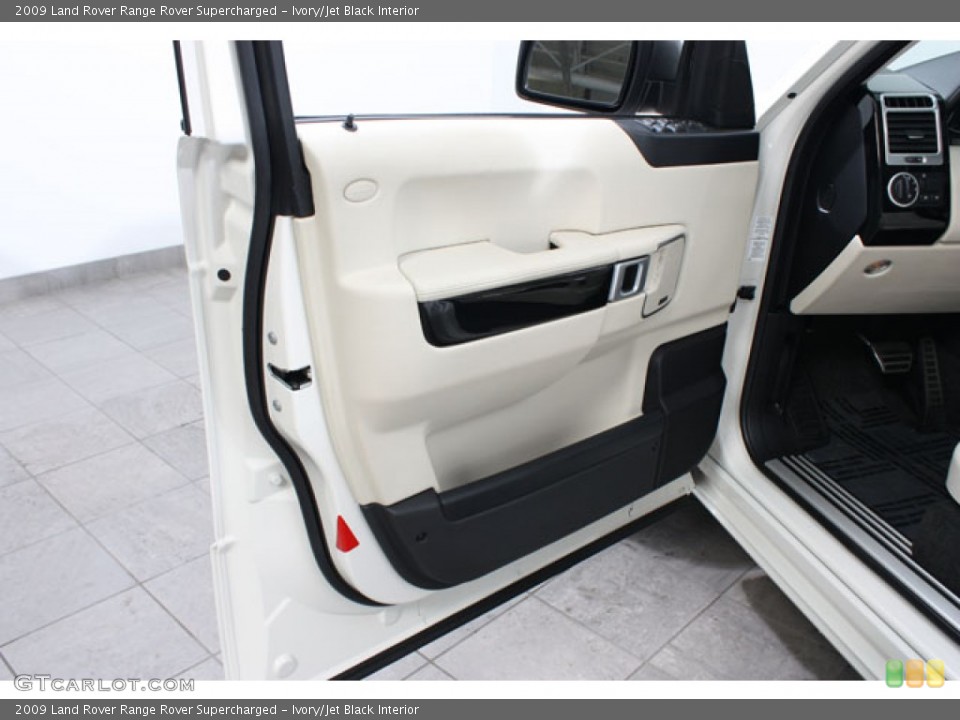 Ivory/Jet Black Interior Door Panel for the 2009 Land Rover Range Rover Supercharged #57156718