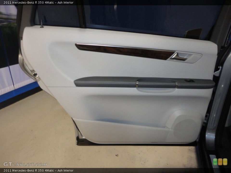 Ash Interior Door Panel for the 2011 Mercedes-Benz R 350 4Matic #57159109