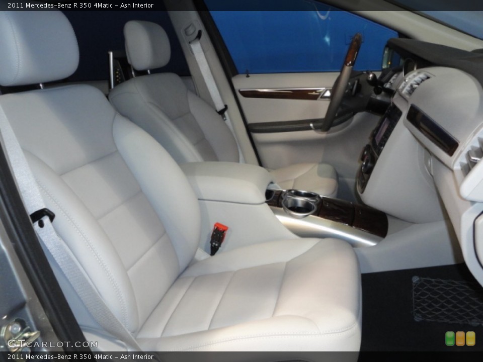 Ash Interior Photo for the 2011 Mercedes-Benz R 350 4Matic #57159193