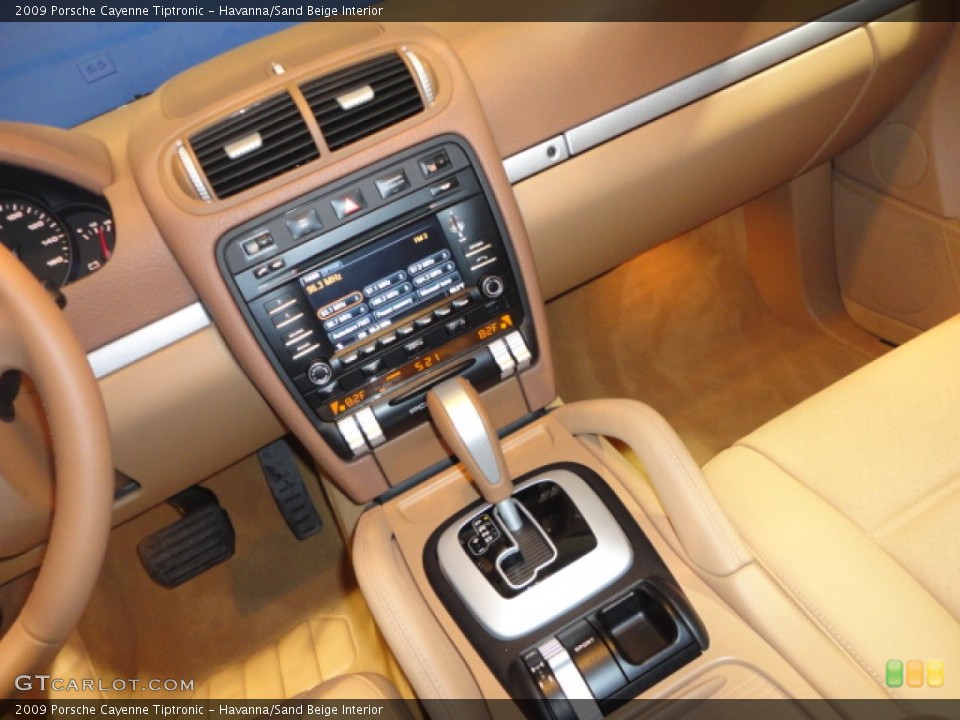 Havanna/Sand Beige Interior Controls for the 2009 Porsche Cayenne Tiptronic #57163628