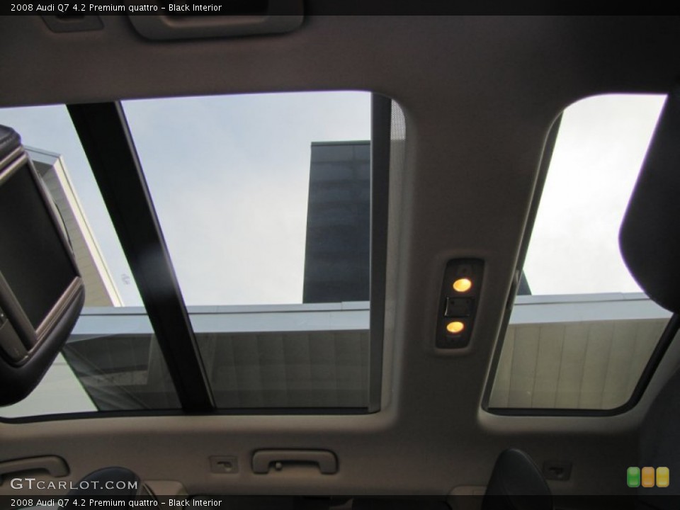 Black Interior Sunroof for the 2008 Audi Q7 4.2 Premium quattro #57175374