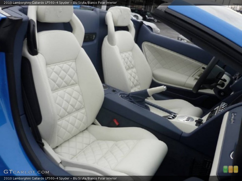 Blu Scylla/Bianco Polar Interior Photo for the 2010 Lamborghini Gallardo LP560-4 Spyder #57176443