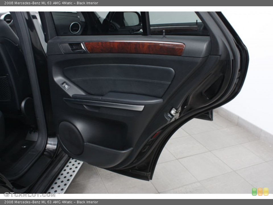 Black Interior Door Panel for the 2008 Mercedes-Benz ML 63 AMG 4Matic #57180052