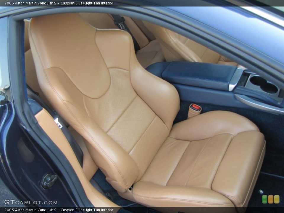 Caspian Blue/Light Tan Interior Photo for the 2006 Aston Martin Vanquish S #57185407