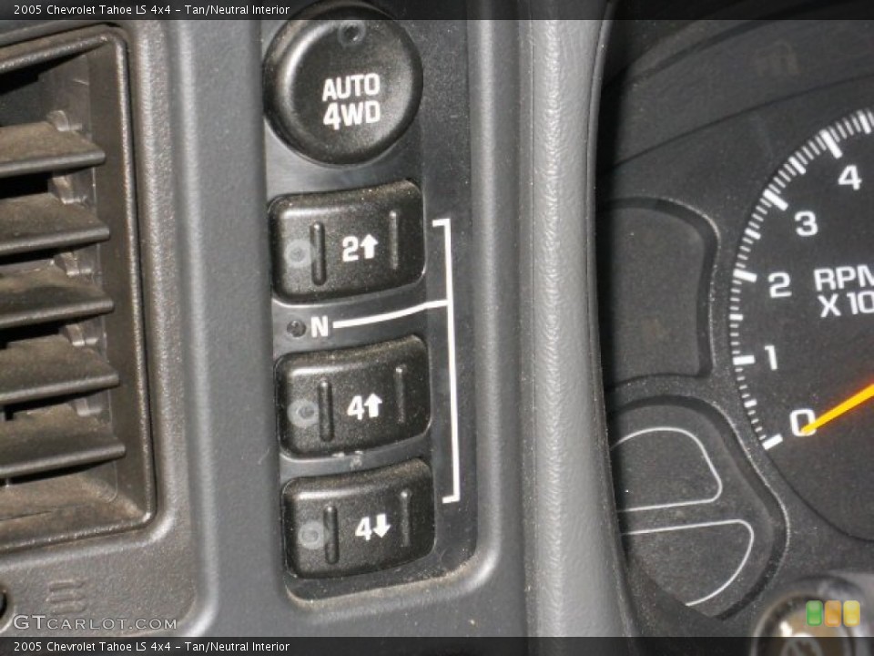 Tan/Neutral Interior Controls for the 2005 Chevrolet Tahoe LS 4x4 #57191064