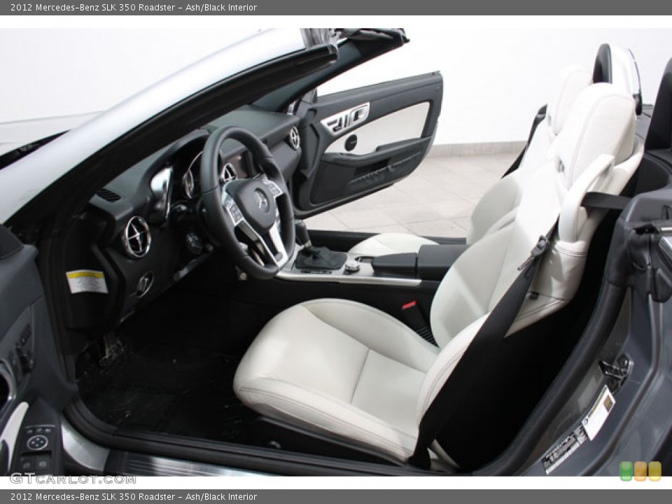 Ash/Black Interior Photo for the 2012 Mercedes-Benz SLK 350 Roadster #57191583