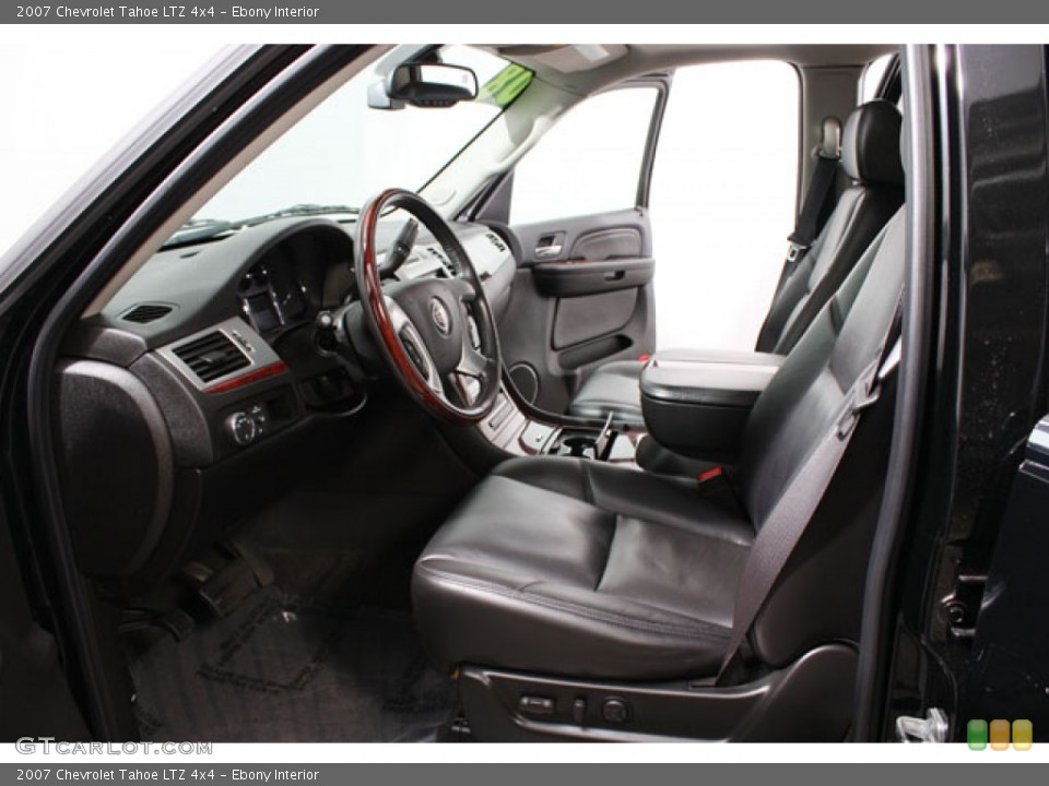 Ebony Interior Photo for the 2007 Chevrolet Tahoe LTZ 4x4 #57197038