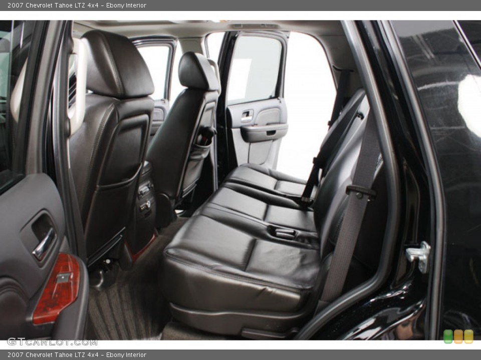 Ebony Interior Photo for the 2007 Chevrolet Tahoe LTZ 4x4 #57197047
