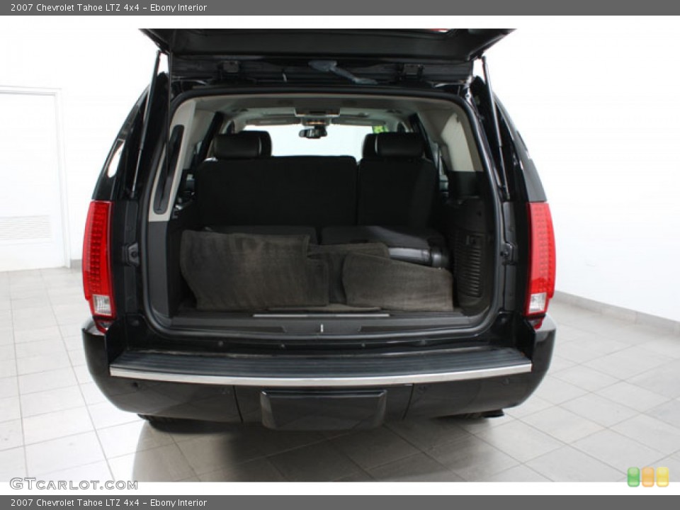 Ebony Interior Trunk for the 2007 Chevrolet Tahoe LTZ 4x4 #57197098