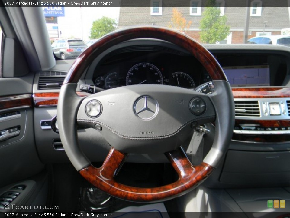 Grey/Dark Grey Interior Steering Wheel for the 2007 Mercedes-Benz S 550 Sedan #57210989