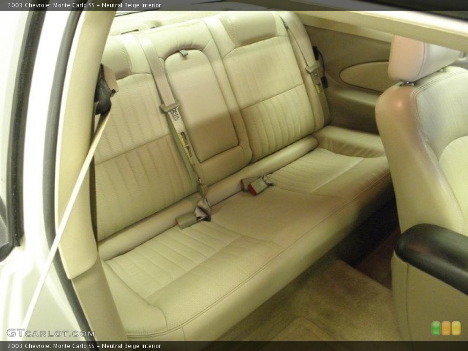 Neutral Beige Interior Photo for the 2003 Chevrolet Monte Carlo SS #57226594