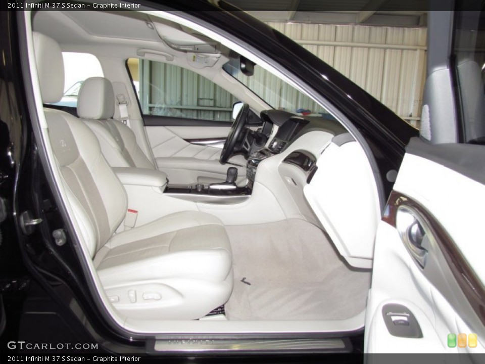 Graphite Interior Photo for the 2011 Infiniti M 37 S Sedan #57232913