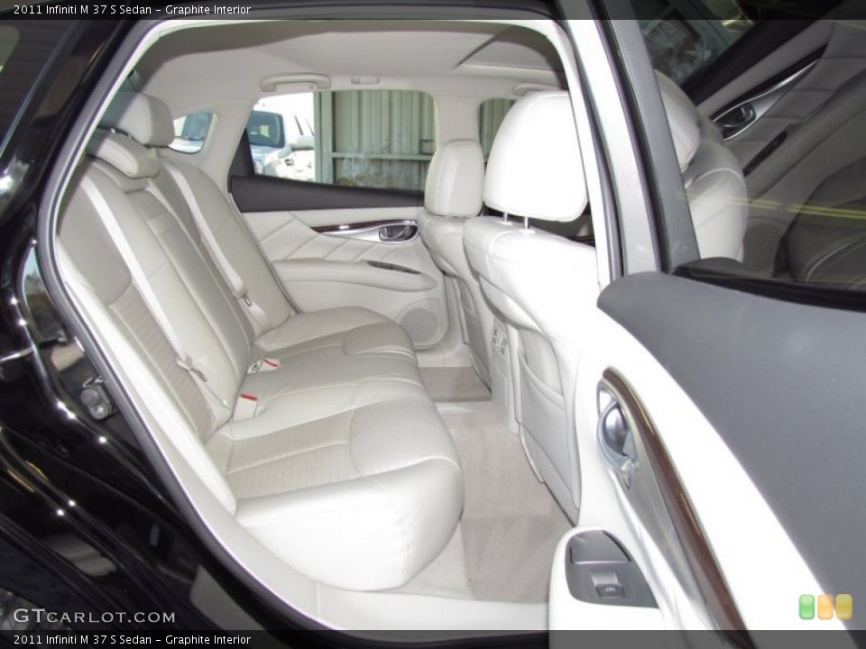 Graphite Interior Photo for the 2011 Infiniti M 37 S Sedan #57232919