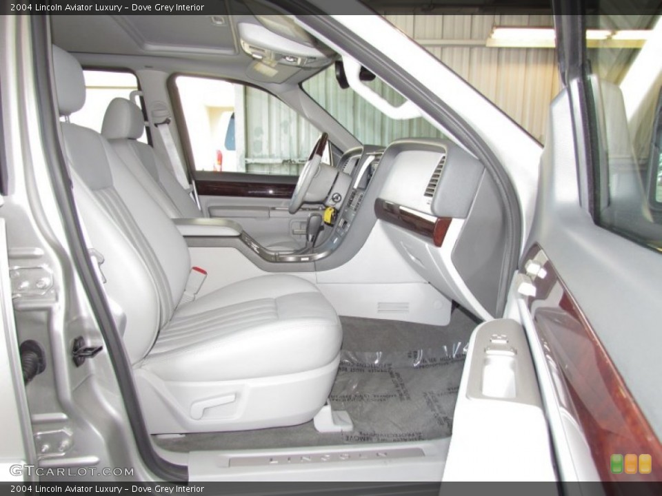Dove Grey Interior Photo for the 2004 Lincoln Aviator Luxury #57233684