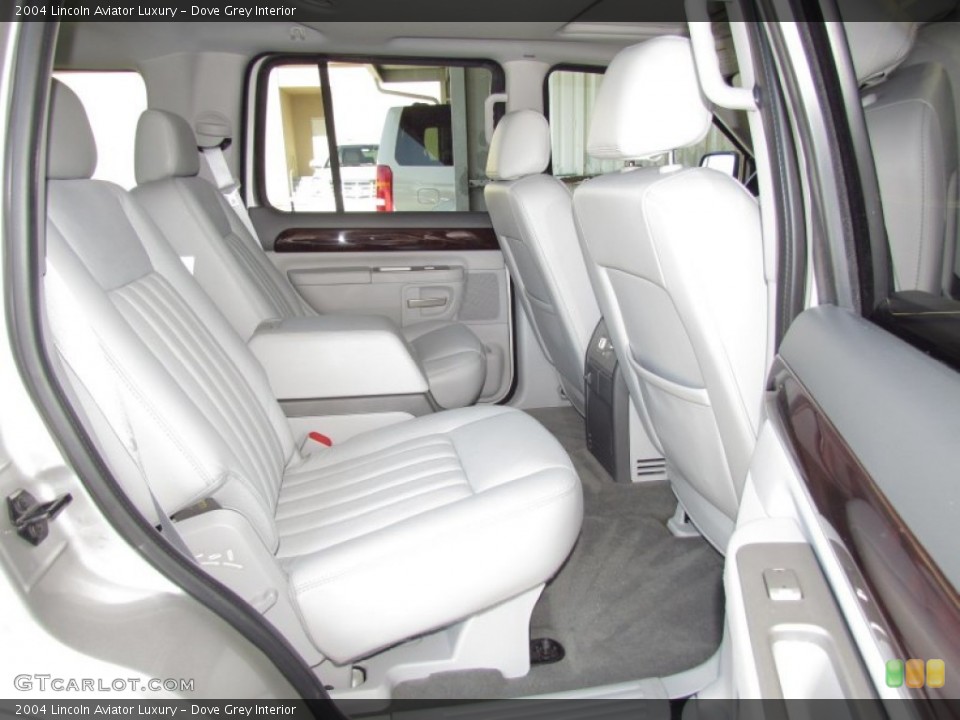 Dove Grey Interior Photo for the 2004 Lincoln Aviator Luxury #57233693