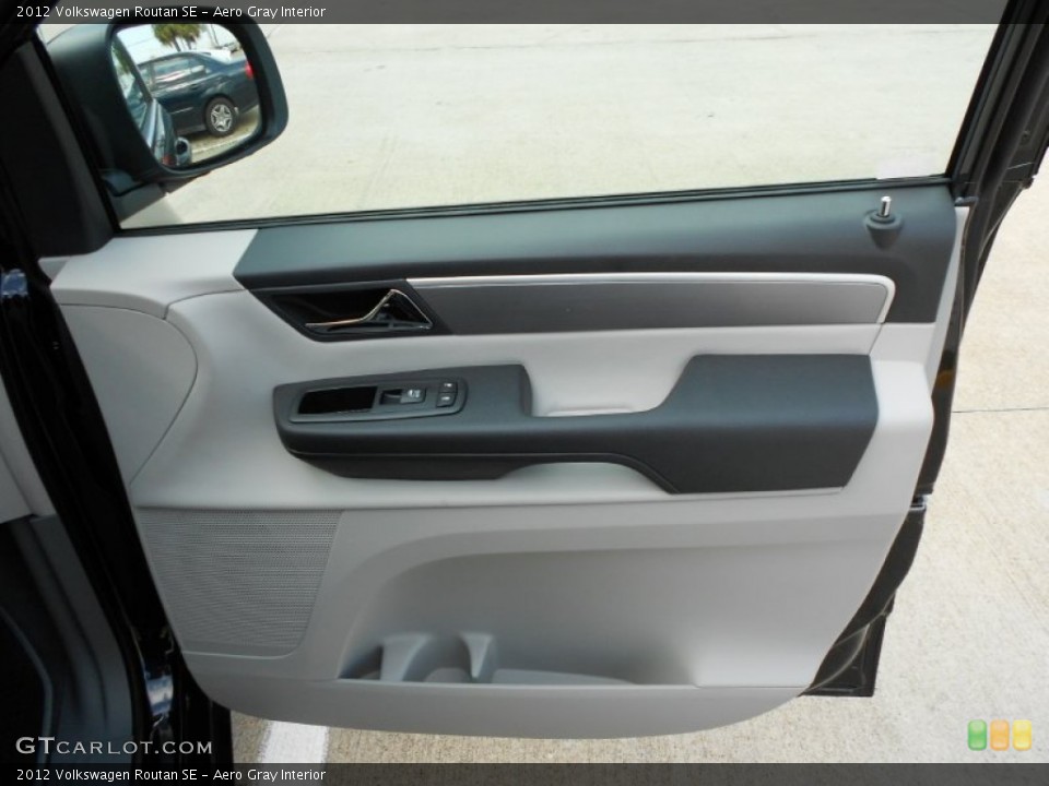 Aero Gray Interior Door Panel for the 2012 Volkswagen Routan SE #57234077