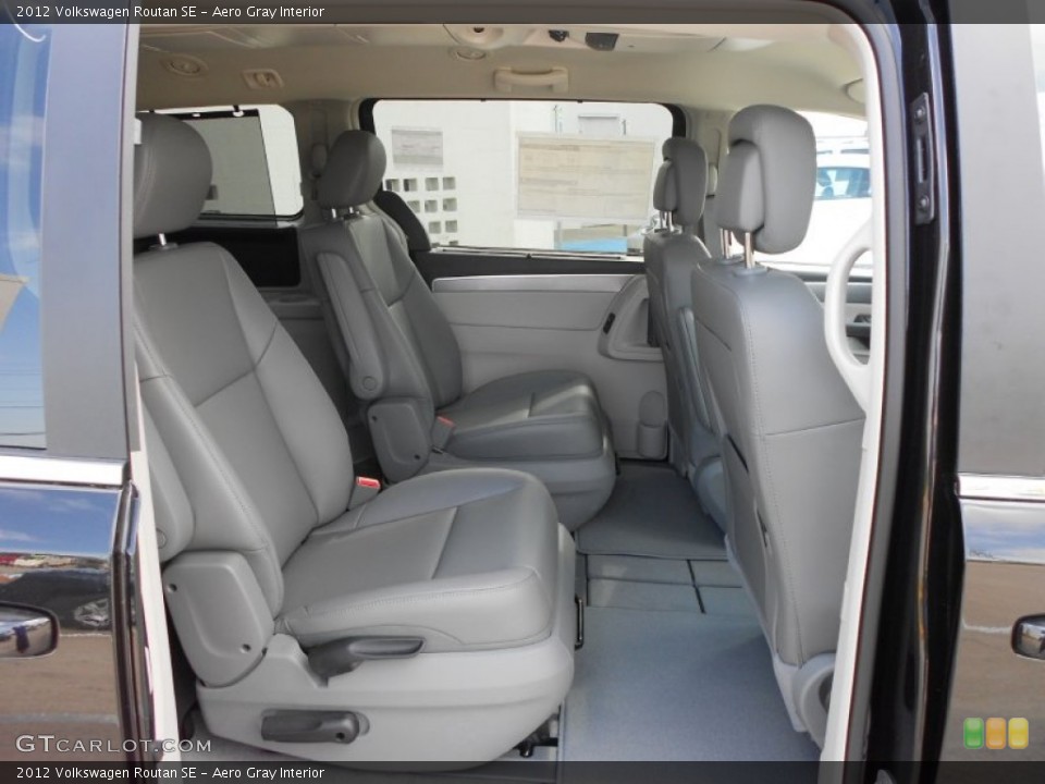 Aero Gray Interior Photo for the 2012 Volkswagen Routan SE #57234095