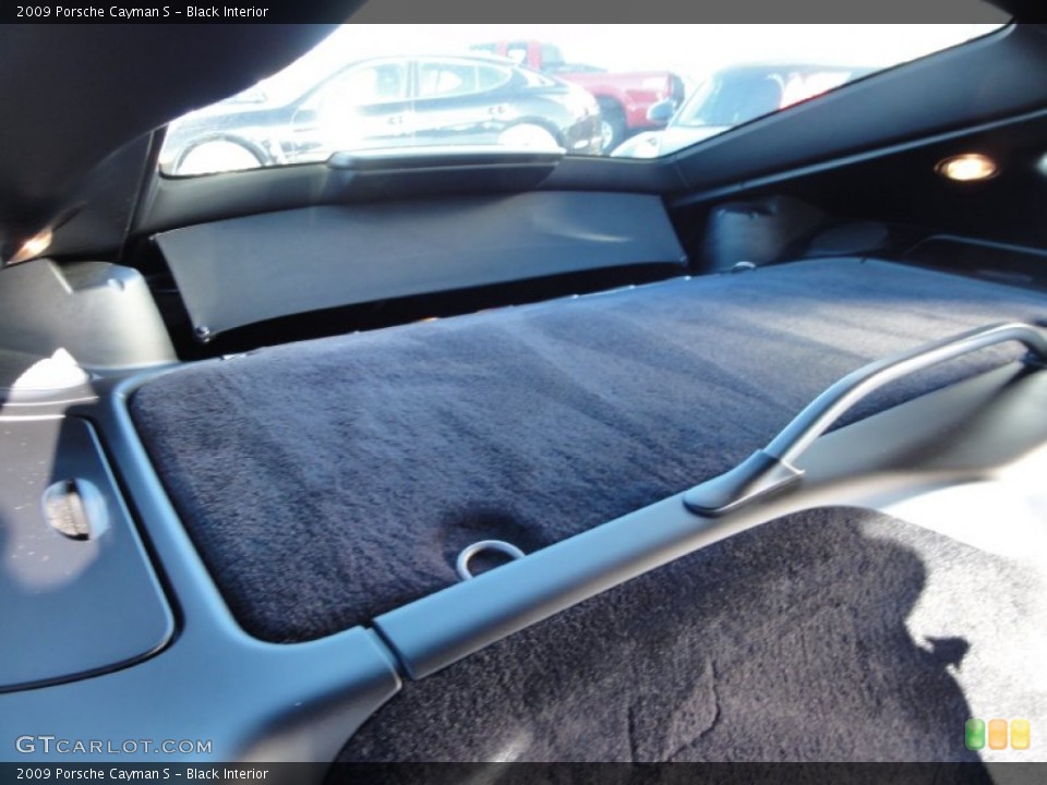 Black Interior Photo for the 2009 Porsche Cayman S #57254186