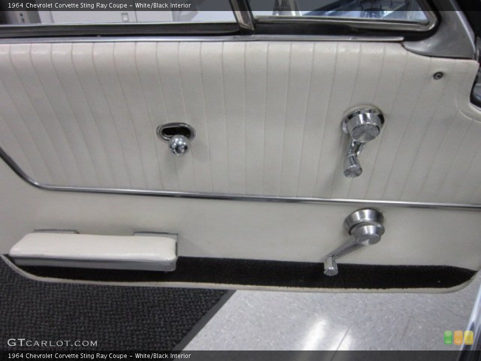 White/Black Interior Door Panel for the 1964 Chevrolet Corvette Sting Ray Coupe #57257090