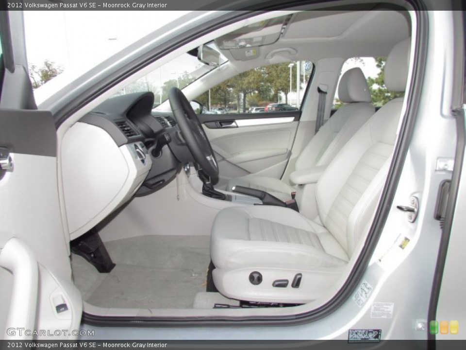 Moonrock Gray Interior Photo for the 2012 Volkswagen Passat V6 SE #57285930