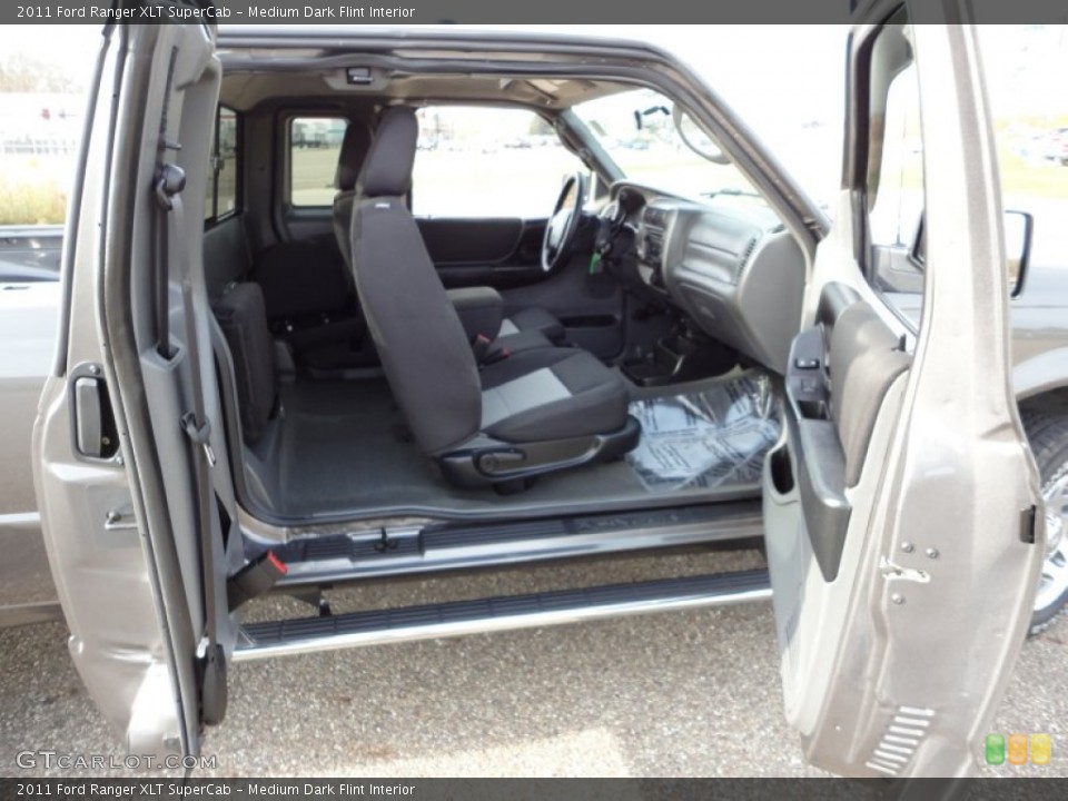 Medium Dark Flint Interior Photo for the 2011 Ford Ranger XLT SuperCab #57303597