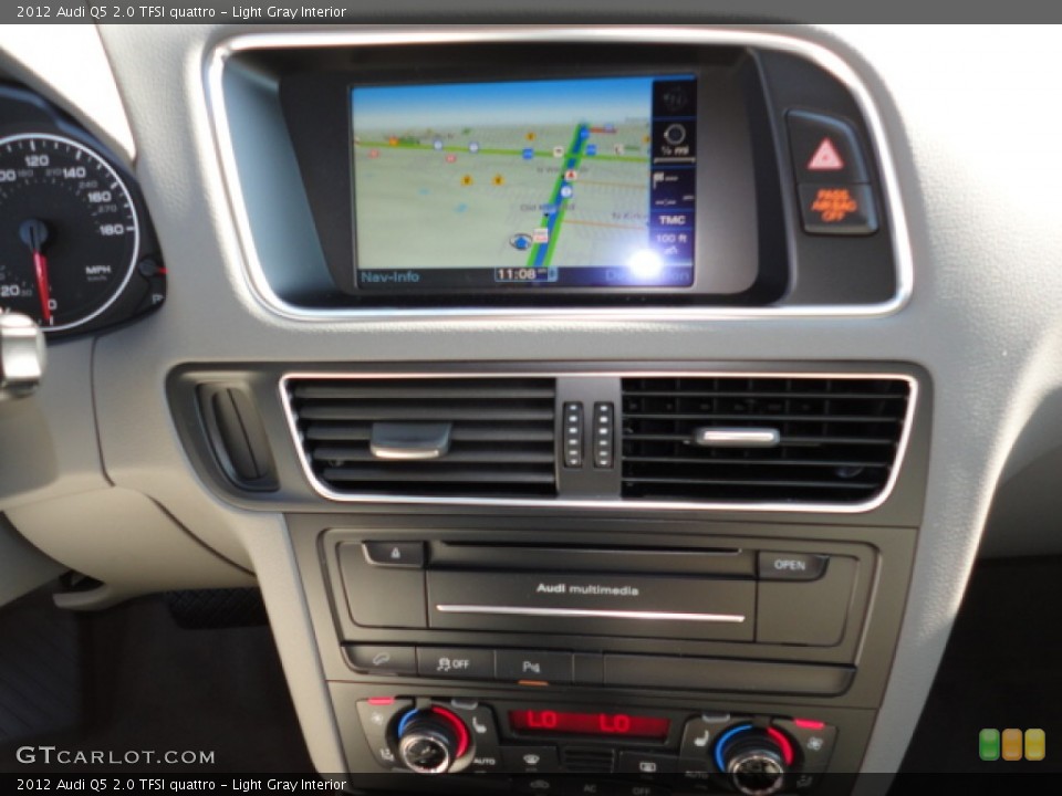 Light Gray Interior Navigation for the 2012 Audi Q5 2.0 TFSI quattro #57304695