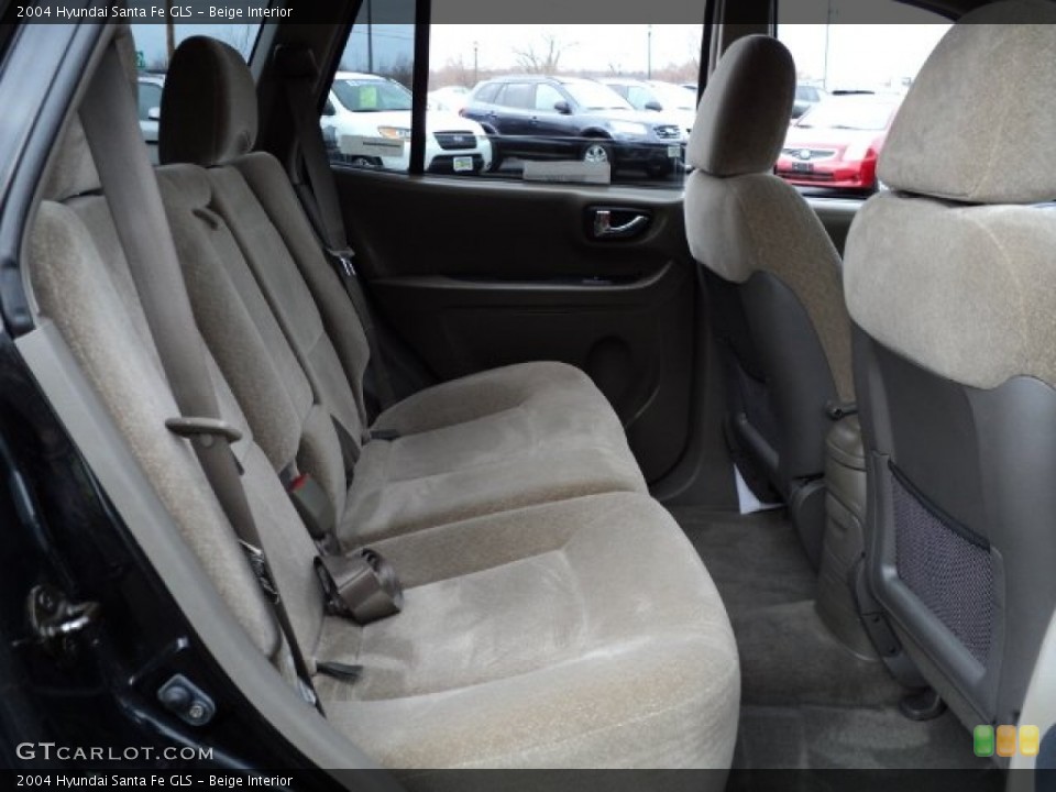 Beige Interior Photo for the 2004 Hyundai Santa Fe GLS #57308154