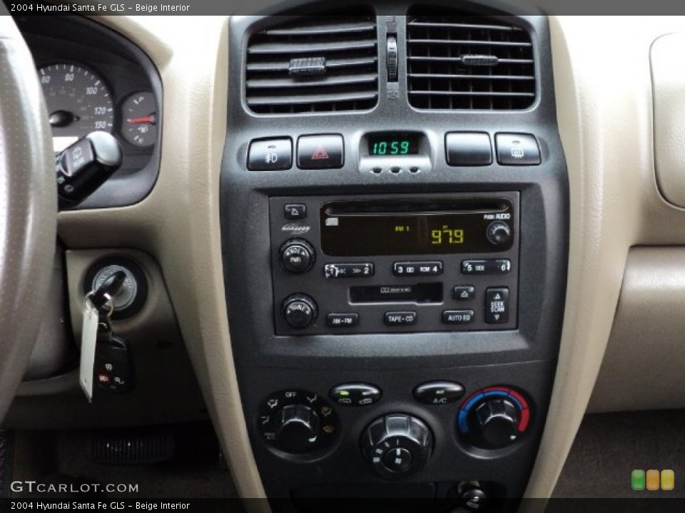 Beige Interior Controls for the 2004 Hyundai Santa Fe GLS #57308238