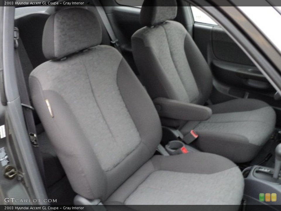 Gray Interior Photo for the 2003 Hyundai Accent GL Coupe #57308787