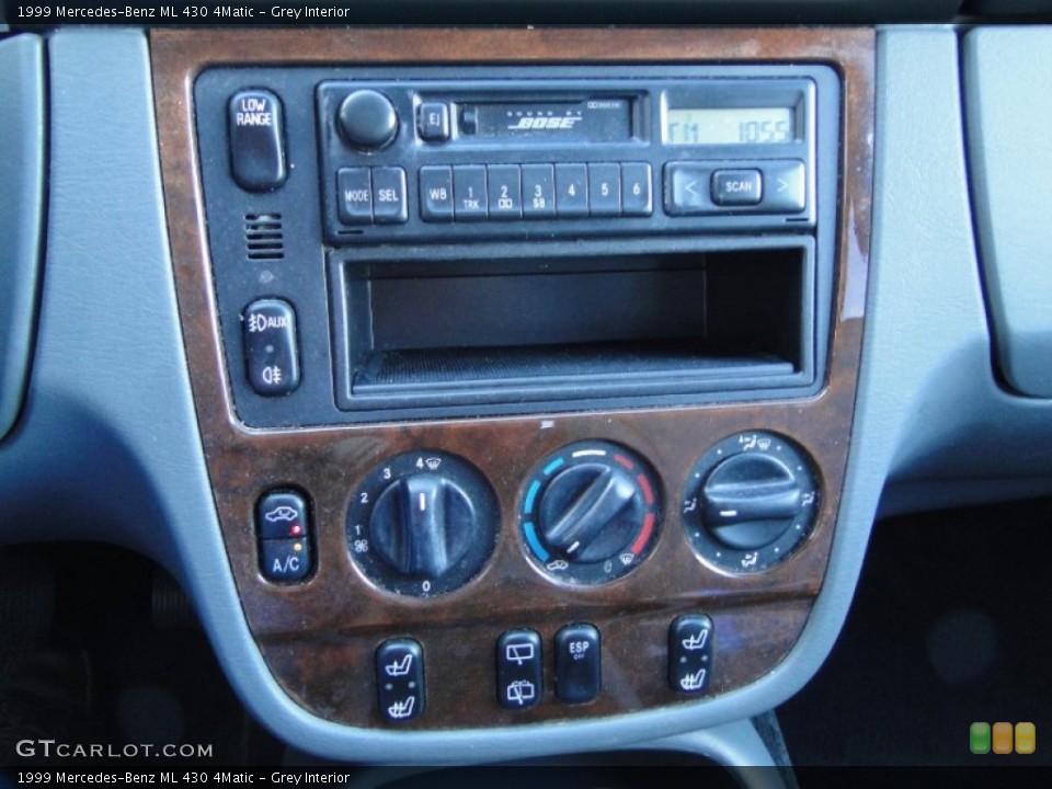 Grey Interior Controls for the 1999 Mercedes-Benz ML 430 4Matic #57312436