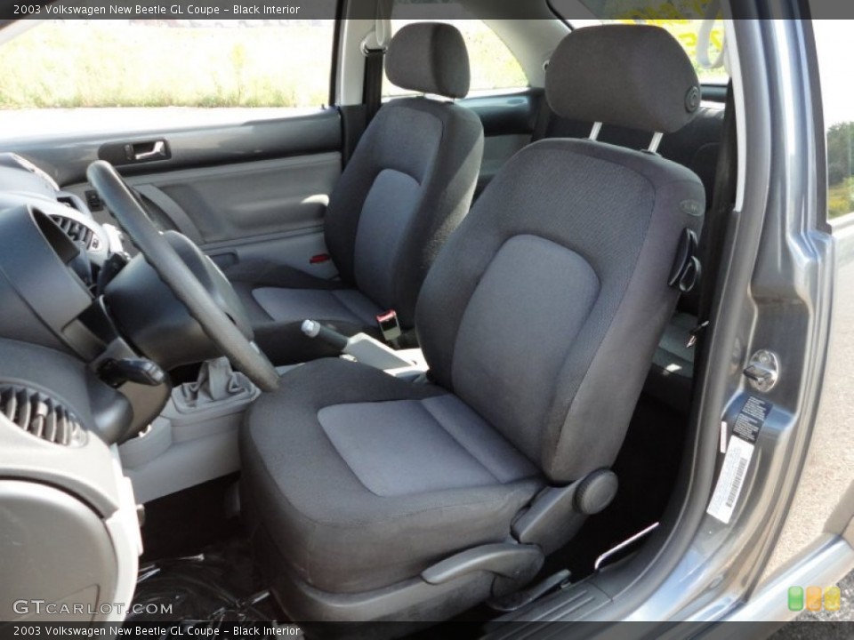 Black Interior Photo for the 2003 Volkswagen New Beetle GL Coupe #57319461