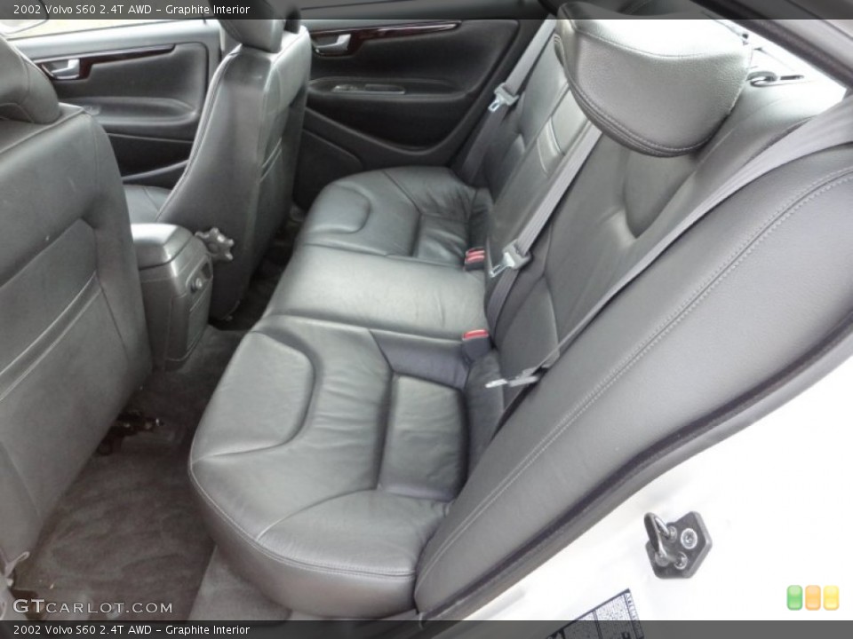 Graphite Interior Photo for the 2002 Volvo S60 2.4T AWD #57321205