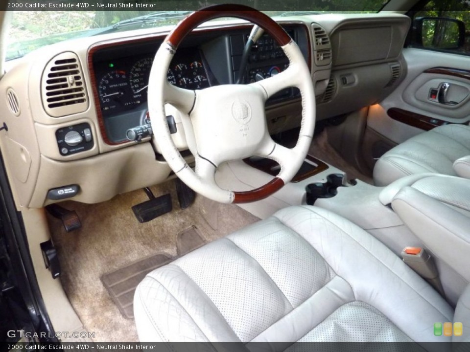 Neutral Shale 2000 Cadillac Escalade Interiors