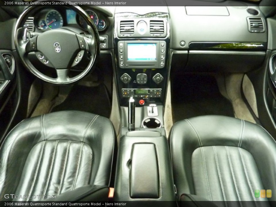 Nero Interior Photo for the 2006 Maserati Quattroporte  #57326872