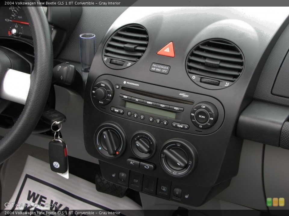 Gray Interior Controls for the 2004 Volkswagen New Beetle GLS 1.8T Convertible #57330736